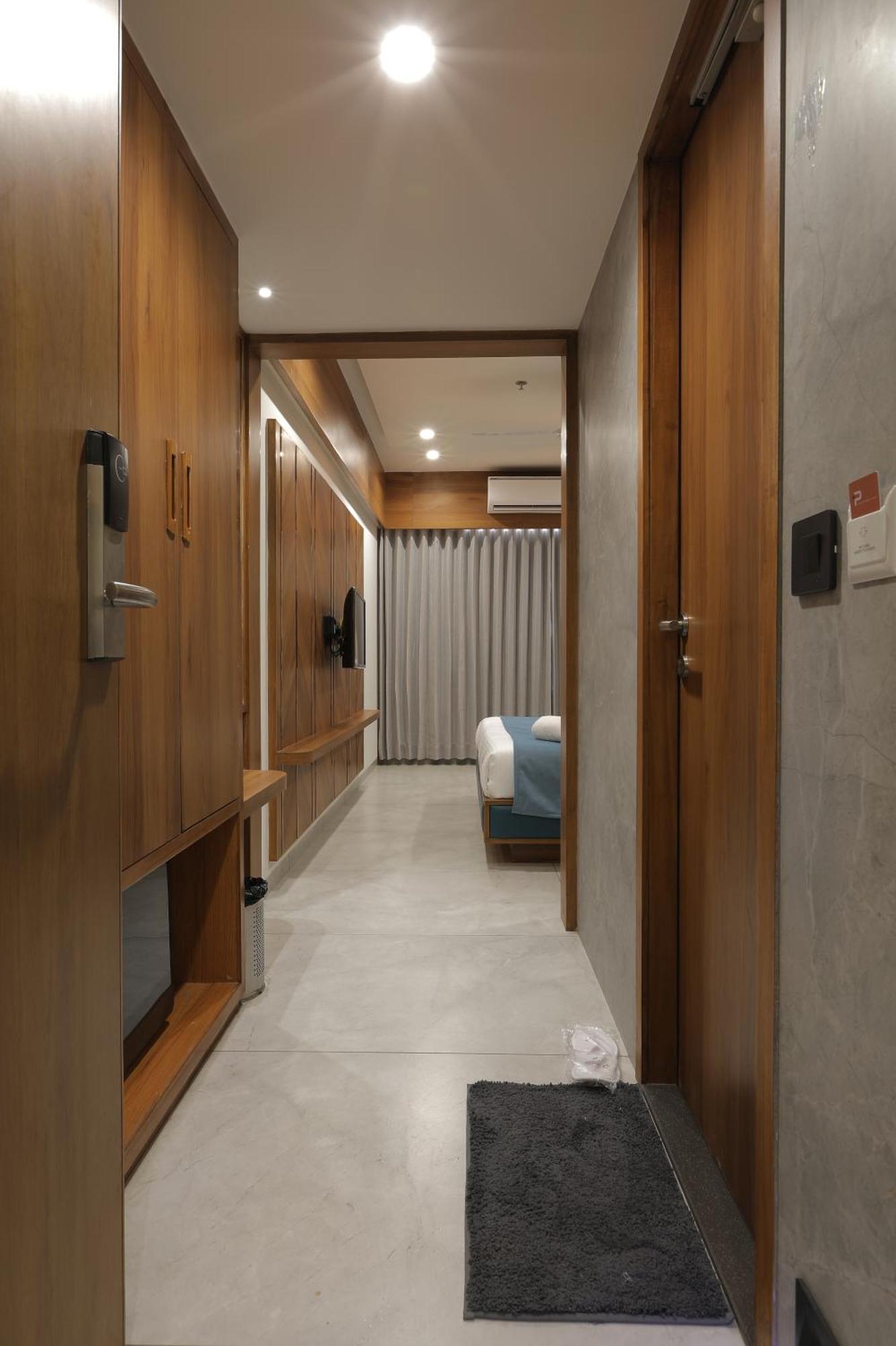 Plenteous Inn أحمد أباد المظهر الخارجي الصورة
